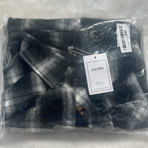 NWT CHYRII Women’s Plus XXL Button Down Flannel Shirt Long Sleeve Plaid NEW - Picture 4 of 4